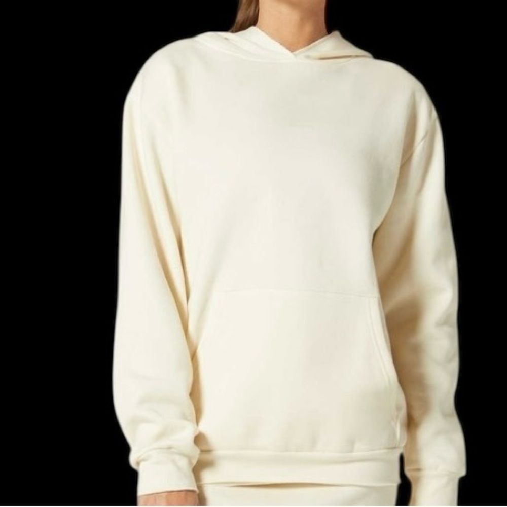 WH | Wear it to Heart Desma Relaxed Hoodie | Women's Cream Hoodie NWT S.